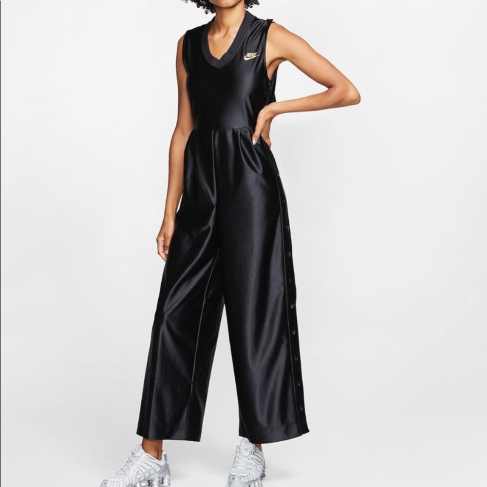 ‼️SALE‼️ Nike Icon Clash Romper